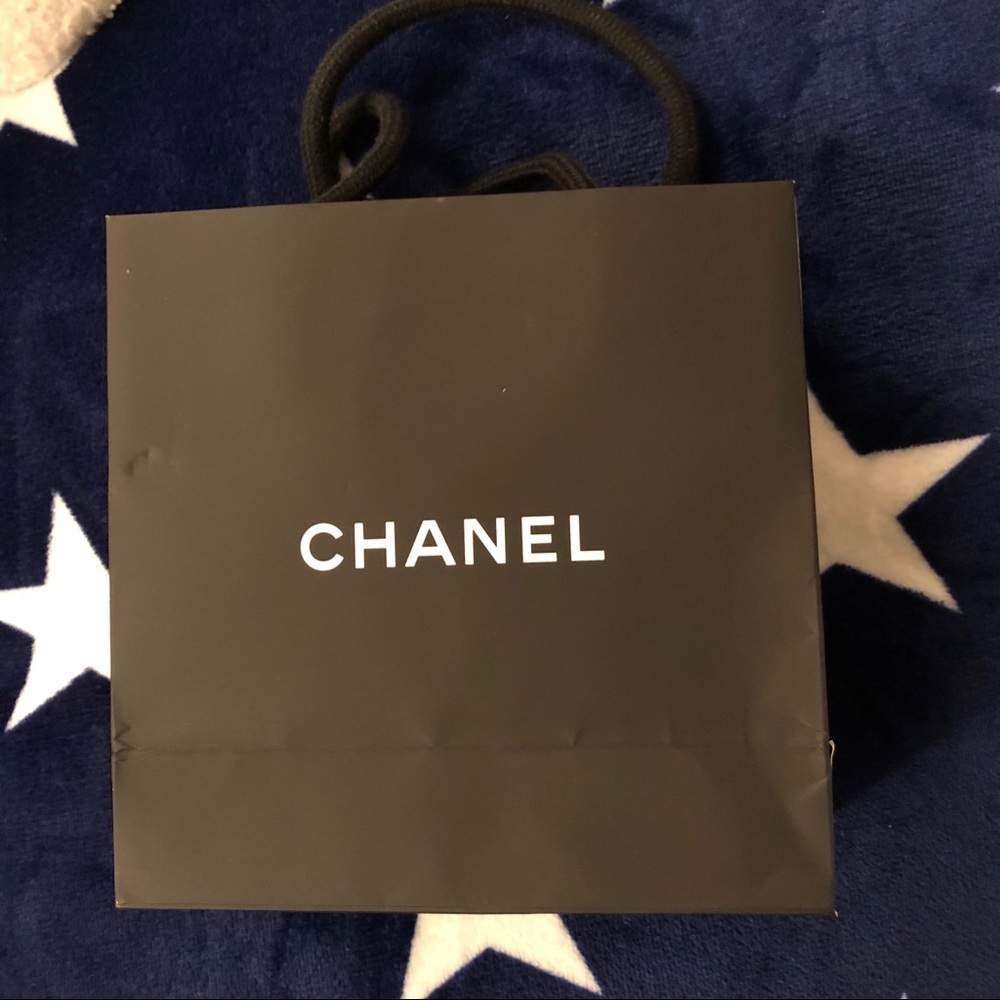 Chanel shopping bag